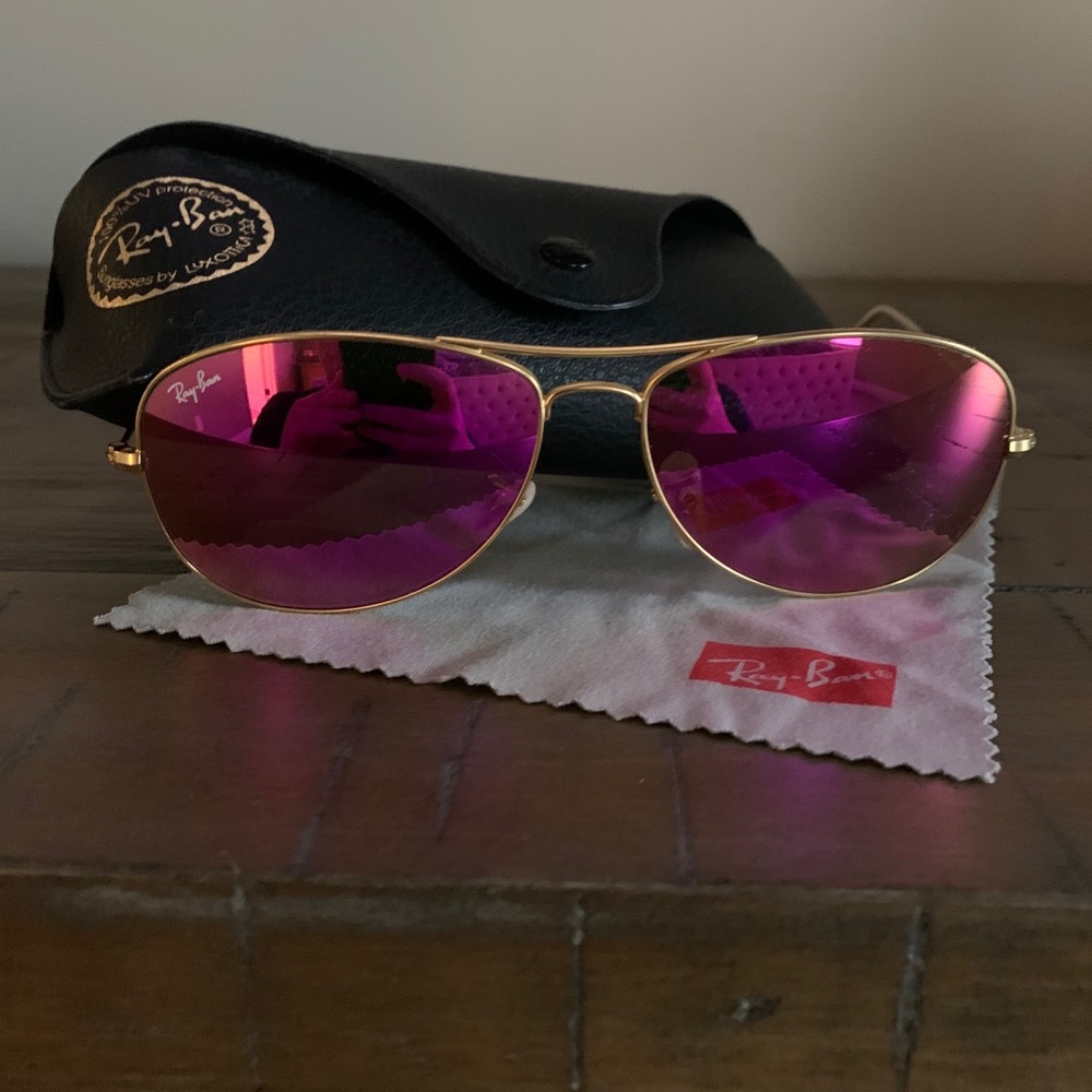 Ray Ban cyclamen lens gold frame aviators